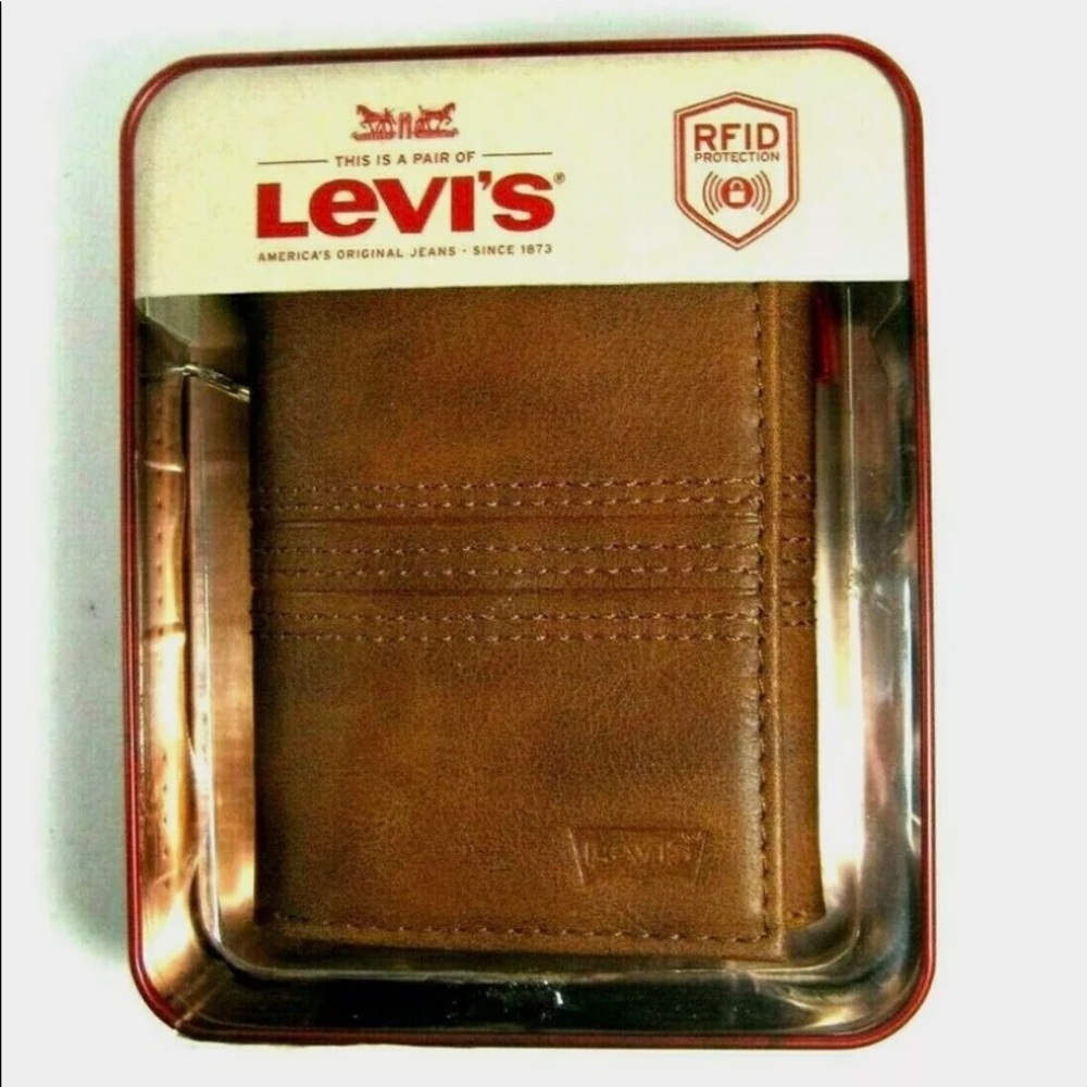 LEVI'S Mens RFID Security Trifold Leather Wallet